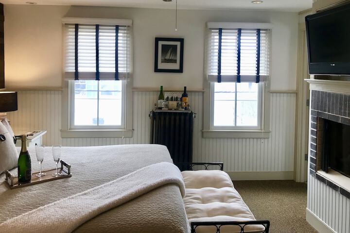 Room 21 of 125