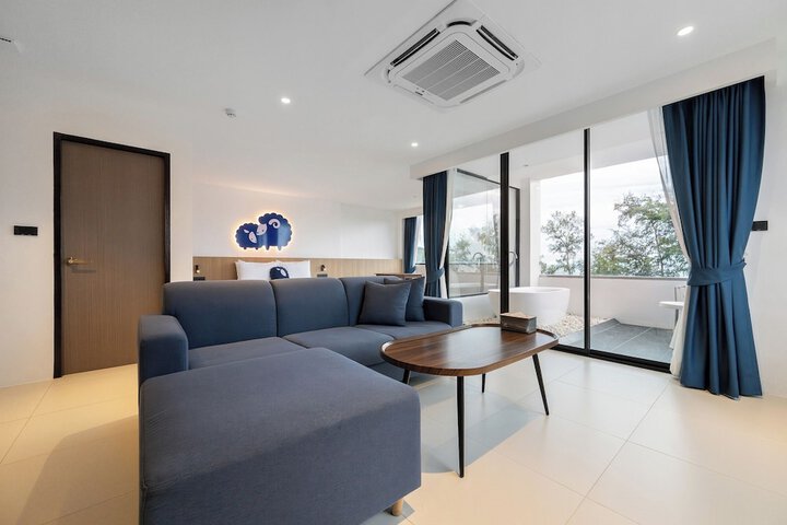 Room 55 of 106