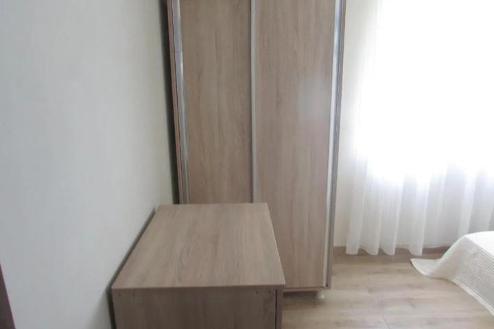 Room 2 of 20