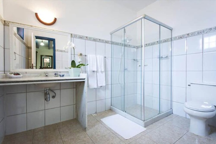 Clean Restrooms