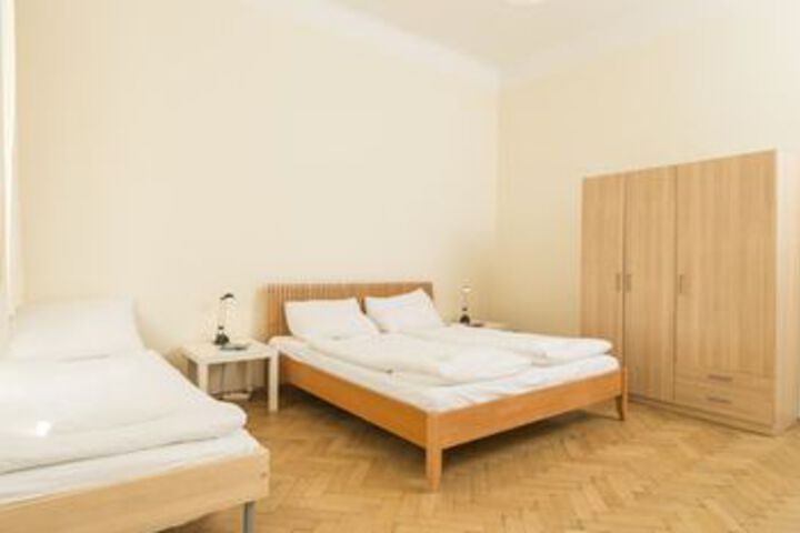Room 50 of 122