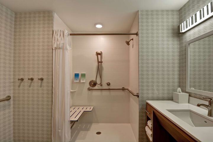 Bathroom shower