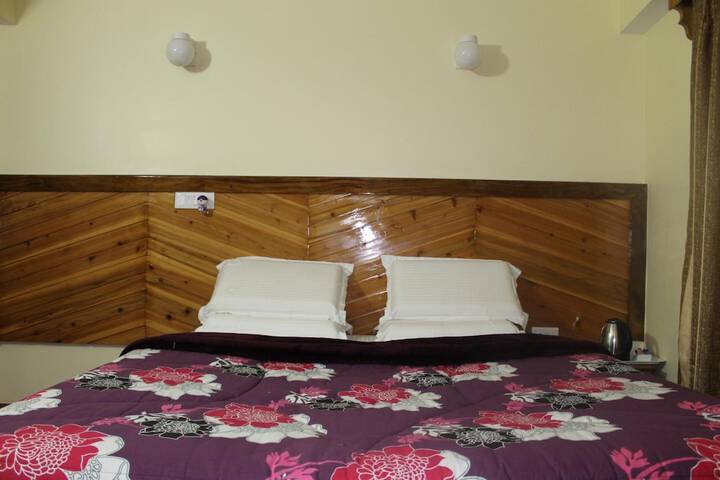 Room 28 of 70