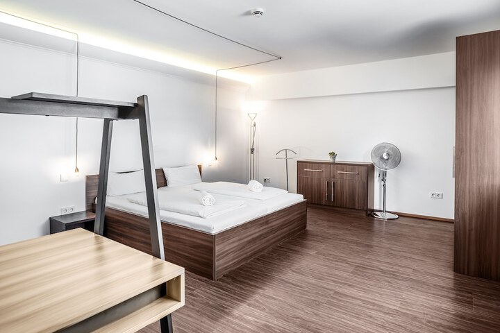 Room 45 of 61