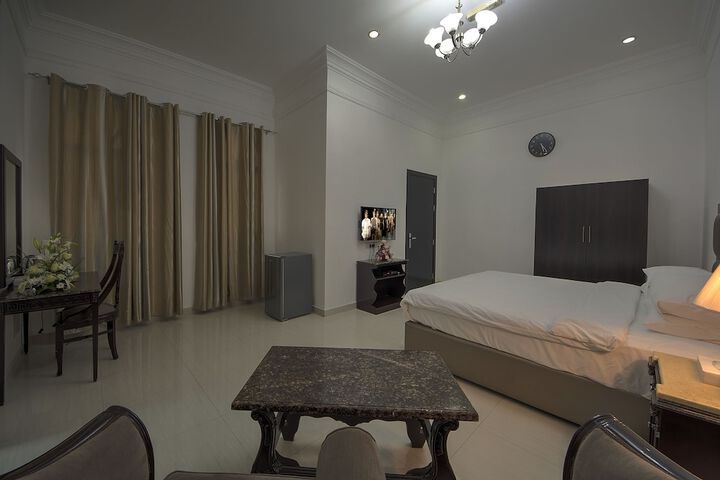 Room 9 of 45