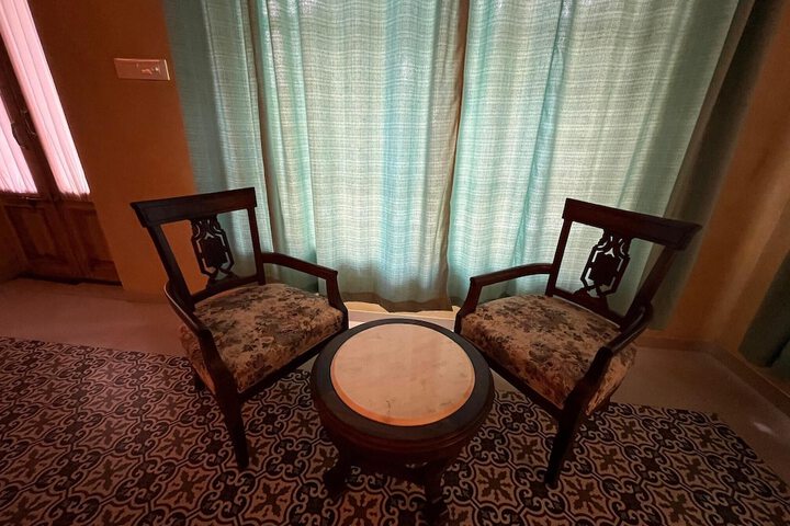 Room 10 of 70