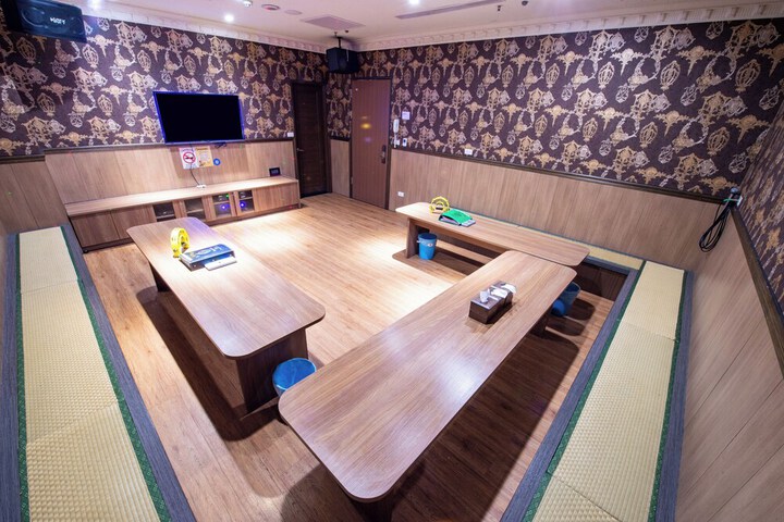 Room 50 of 120