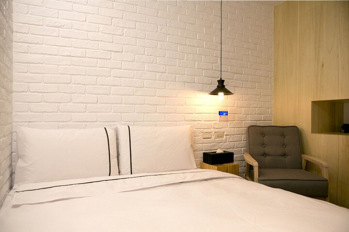 Room 35 of 114