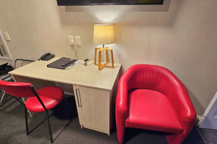 Room 71 of 175
