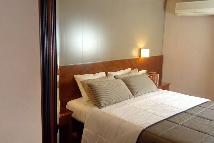 Room 14 of 32