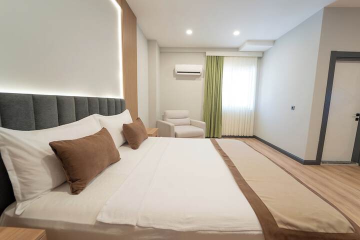 Room 30 of 56