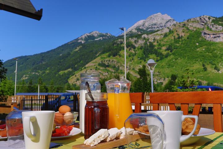 Breakfast/Coffee Service 35 of 63