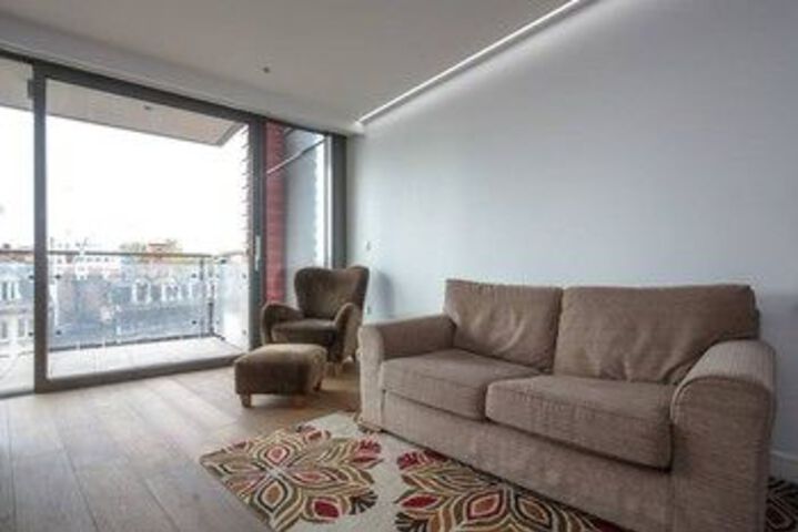 Modern 1 Bed in the Perfect Location Very Central