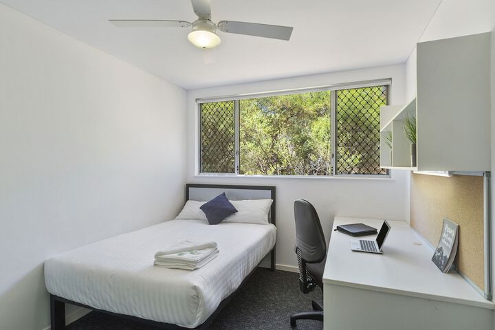 Room 21 of 25