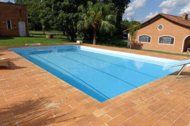 Pool 14 of 20