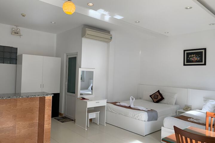 Room 12 of 46