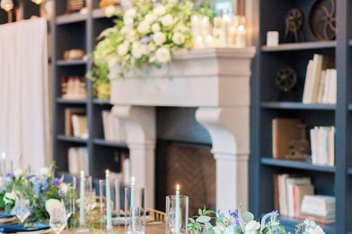 Ballroom/Hall 76 of 98