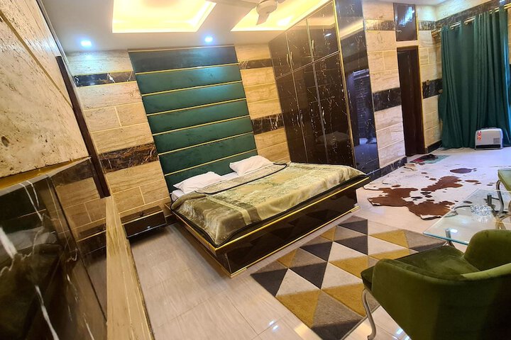Room 6 of 41