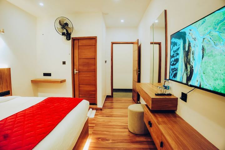 Room 9 of 19