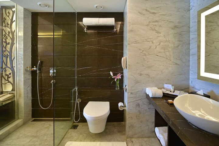 Room 14 of 26