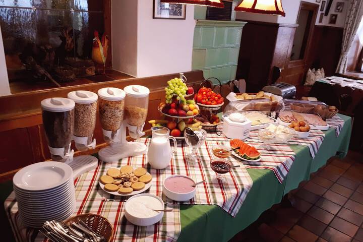 Breakfast/Coffee Service 42 of 74