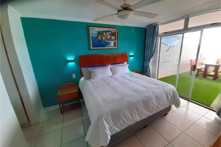 Room 2 of 17