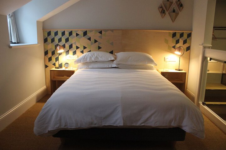 Room 3 of 36
