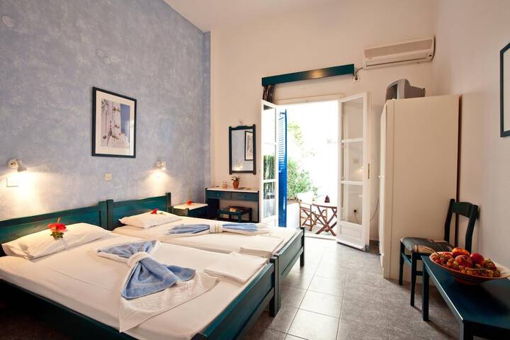 Room 14 of 63