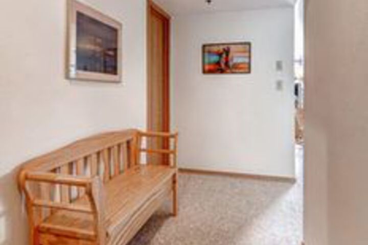 Ballroom/Hall 205 of 434