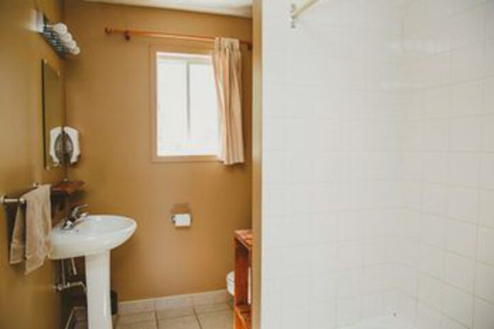 Room 6 of 35