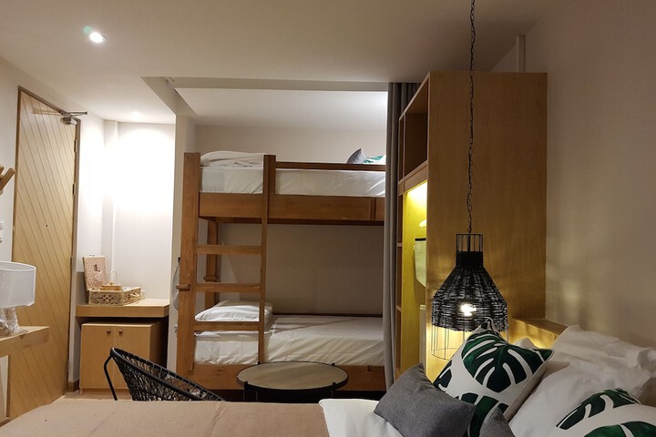 Room 19 of 159