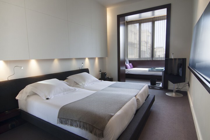 Room 12 of 61