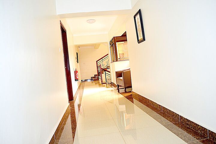 Ballroom/Hall 45 of 61