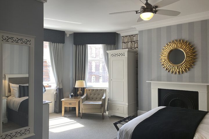 Room 30 of 71