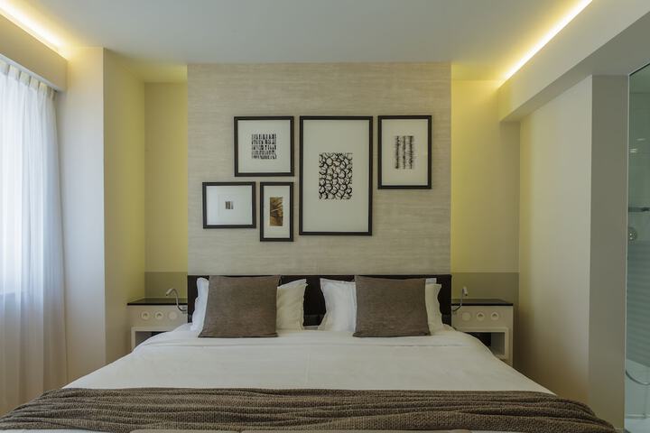 Room 33 of 56