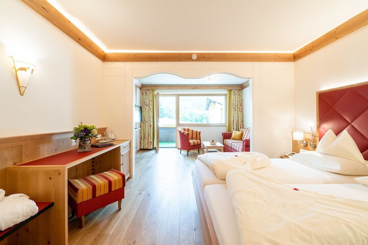 Room 4 of 69