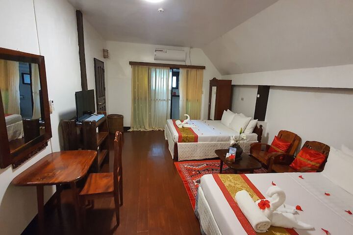 Room 27 of 141