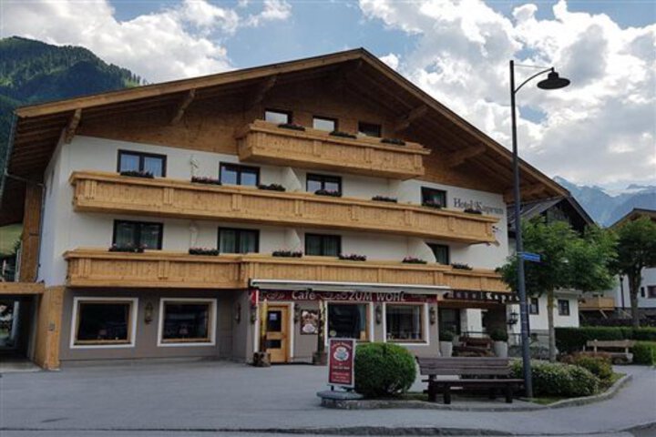 Exterior of HOTEL KAPRUN -EX HOTEL HUBERTUSHOF