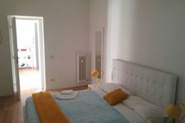 Room 12 of 27