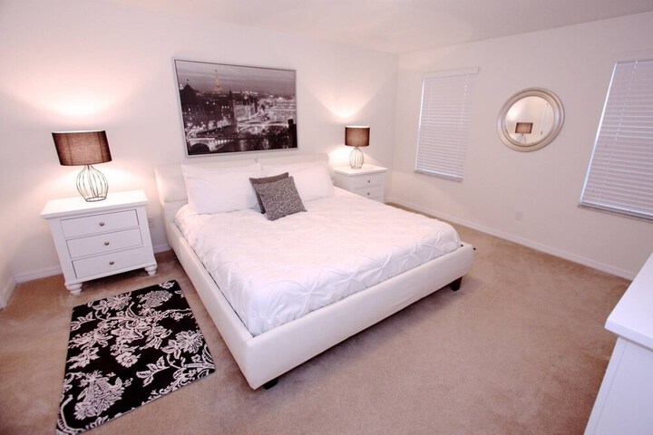 Room 10 of 139