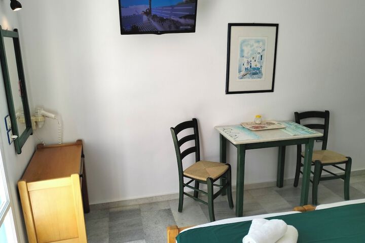 Room 14 of 38