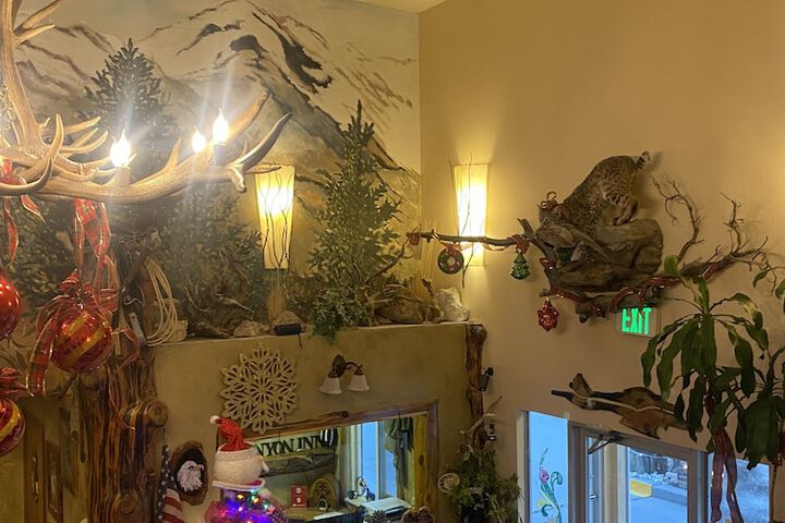 Hotel Interior 17 of 100