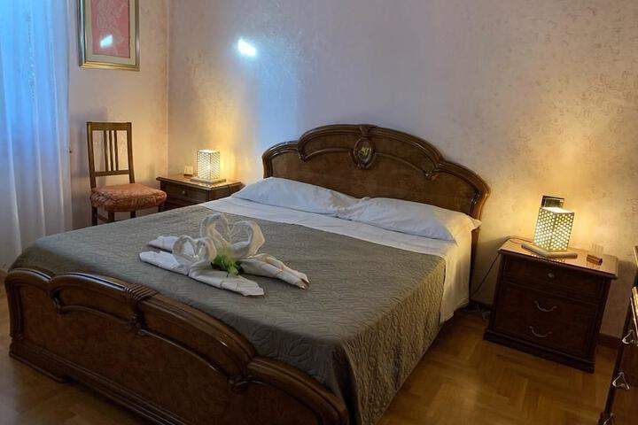 Room 15 of 24