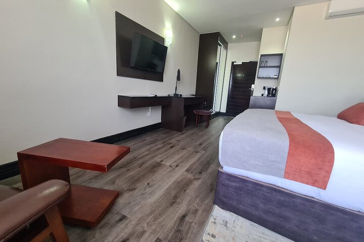 Room 7 of 67