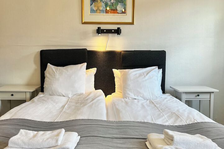 Room 21 of 57