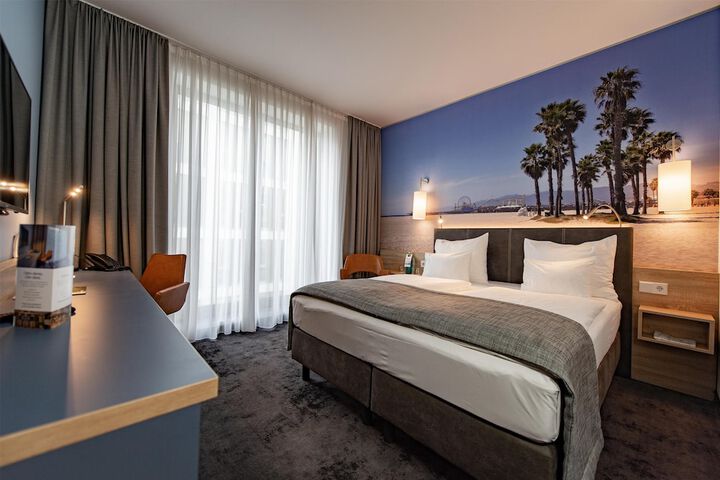 Room 21 of 55