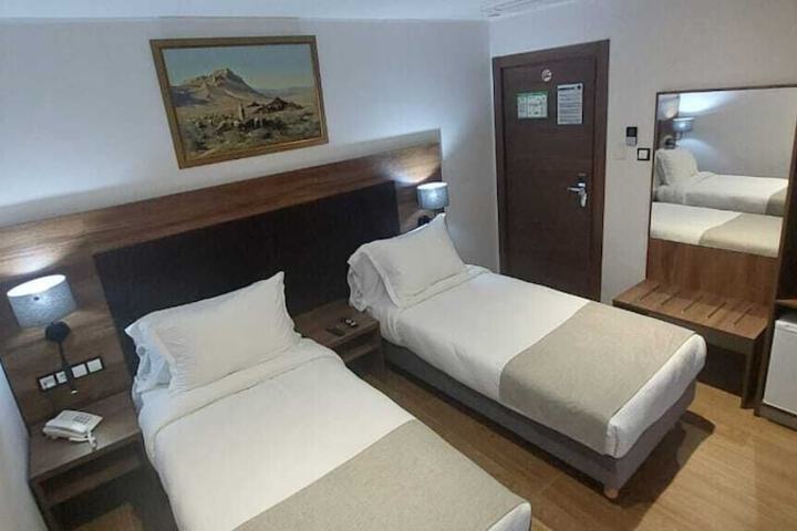 Room 8 of 26