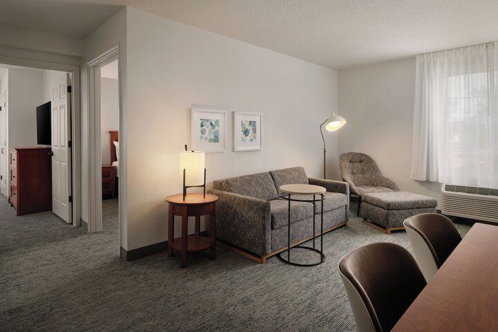 Room 18 of 32
