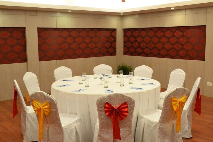 Ballroom/Hall 41 of 53
