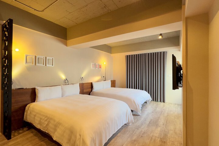 Room 30 of 65